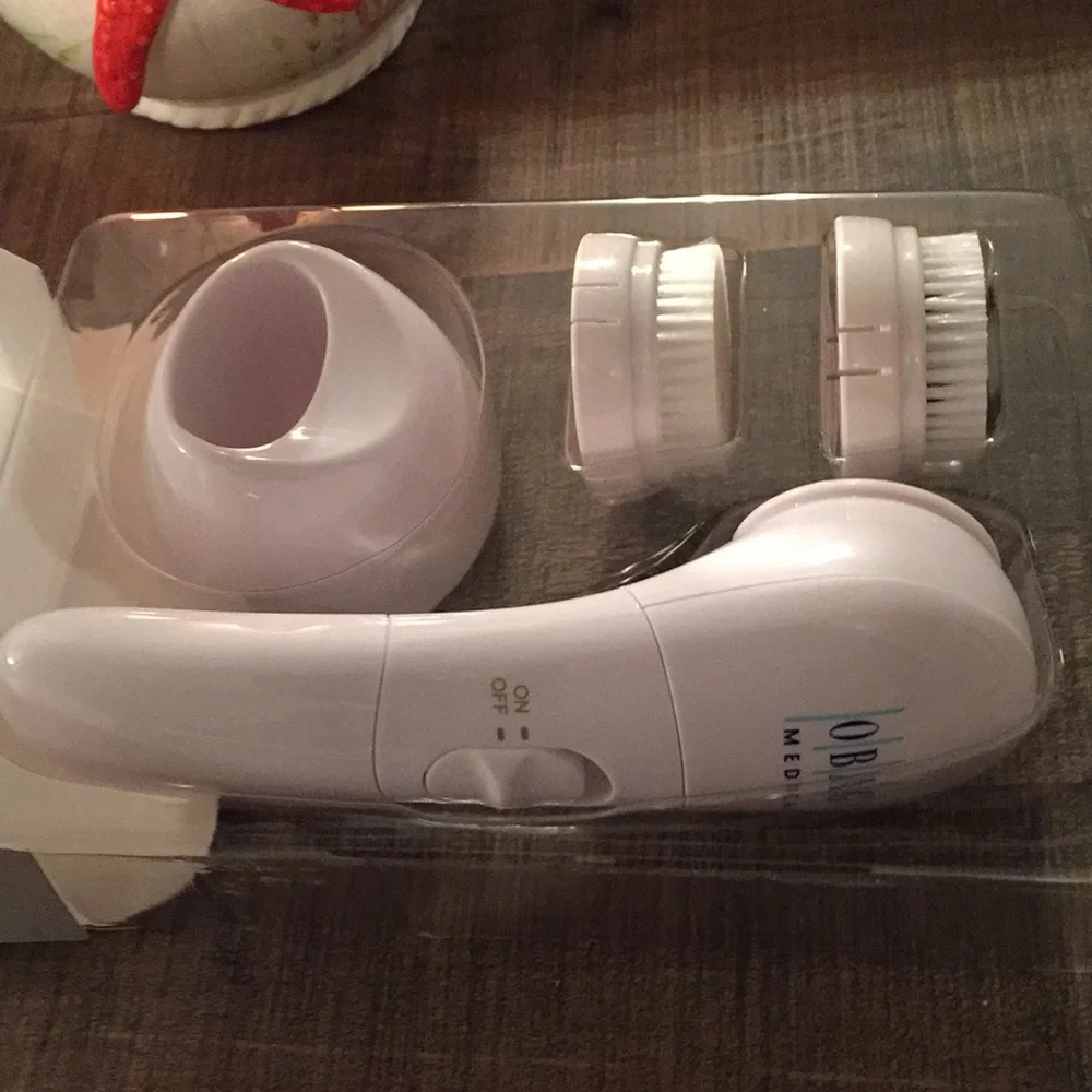 - Skincare - Picture 4 of 4